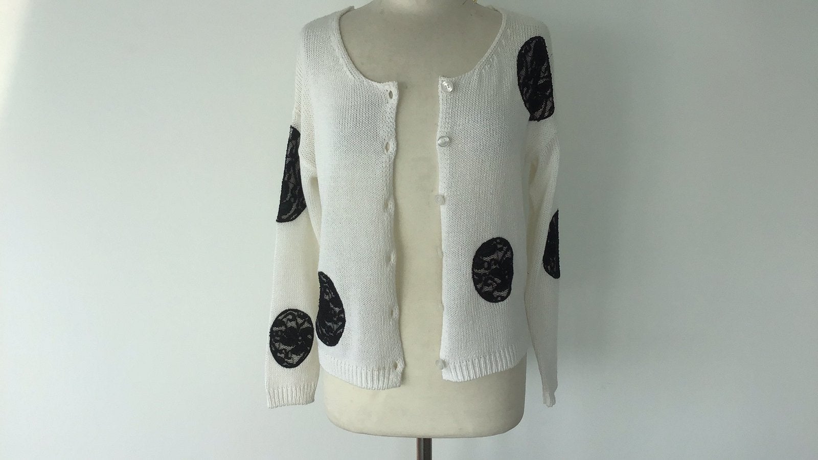 wit vestje met grote `warte stippen zwart vestje maat M, Ophalen of Verzenden, Nieuw, Maat 38/40 (M), Wit