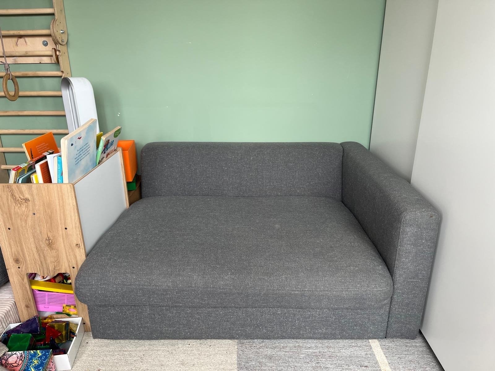 Grijze bank - gratis, Ophalen, Eenpersoons, 75 tot 100 cm, Zo goed als nieuw