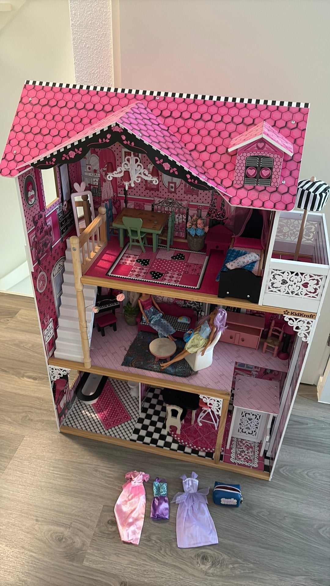 Orachtig groot barbiehuis, Ophalen, Gebruikt, Poppenhuis