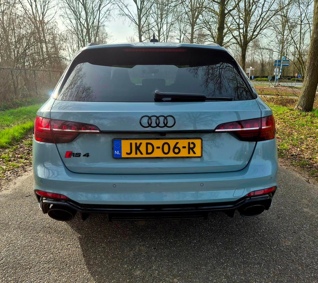 Audi A4 Avant 2.9 TFSI RS 4 quattro panodak . Head up, Auto's, Automaat, Leder, 450 pk, Verwarming stoelen achter