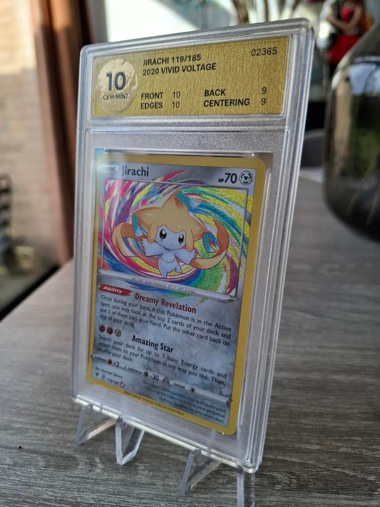 Pokemon kaart Jirachi Amazing Rare Vivid Voltage graded 10, Ophalen of Verzenden, Nieuw, Losse kaart, Foil