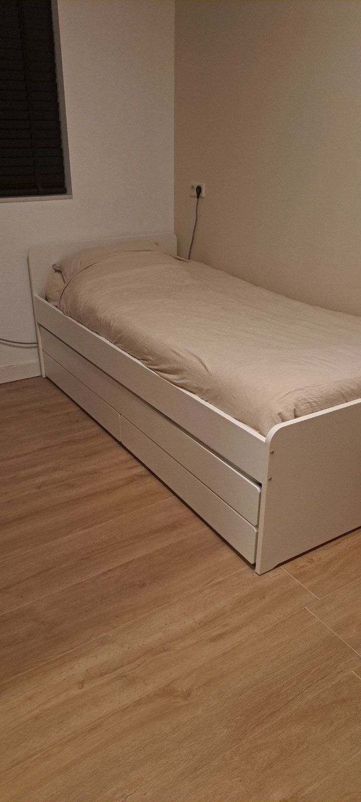 Ikea SLÄKT Bedframe met onderbed en opberger, 90x200 cm, Huis en Inrichting, Ophalen, 90 cm, Eenpersoons, Wit