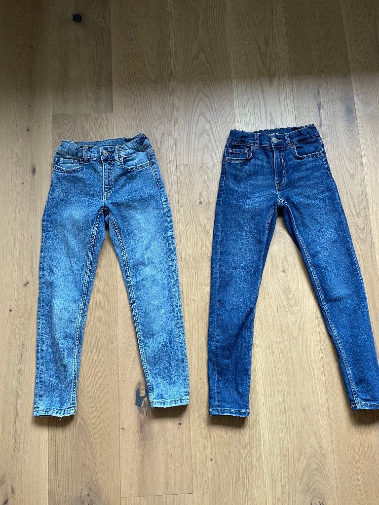 2 x spijkerbroek maat 134, Kinderen en Baby's, Kinderkleding | Maat 134, Zo goed als nieuw, Jongen, Zara kids, Ophalen