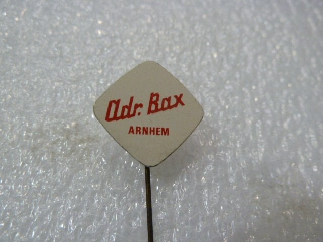 Vintage Adr. Bax Arnhem speldje, Ophalen of Verzenden, Gebruikt, Stad of Land, Speldje of Pin