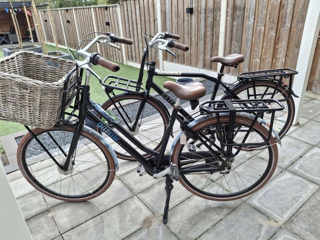 Twee Gazelle fietsen met voordrager en mand, Fietsen en Brommers, Fietsen | Dames | Damesfietsen, Ophalen, Velgrem, Versnellingen