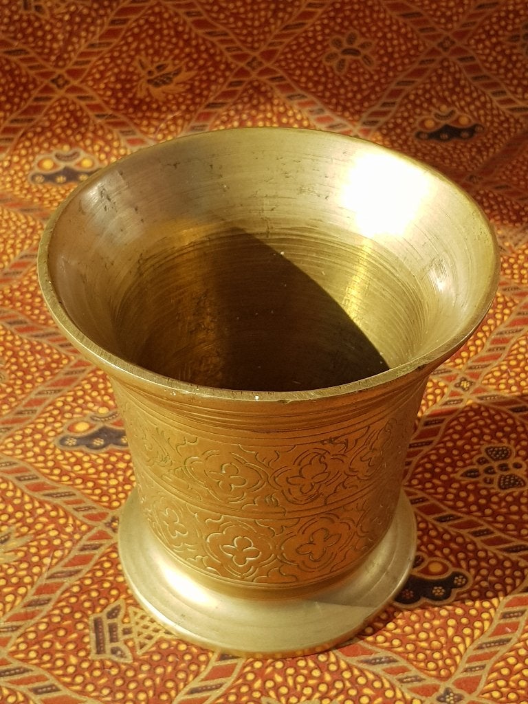 Mooie grote antieke Oosterse vijzel van brons 13,4 cm., Antiek en Kunst, Ophalen of Verzenden, Brons