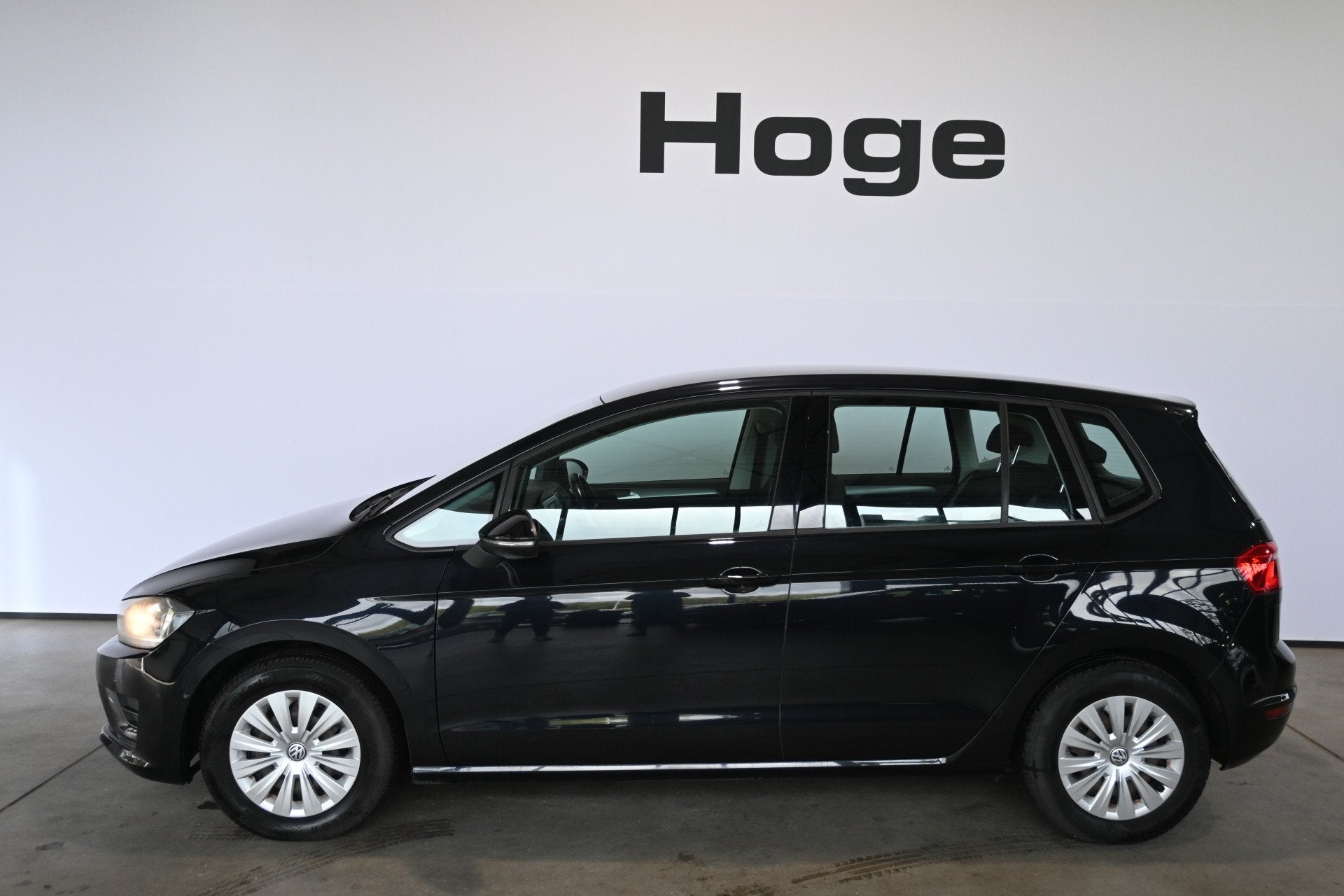 Volkswagen Golf Sportsvan 1.2 TSI Easyline Clima Cruise Cont, Auto's, Gebruikt, 4 cilinders, Met garantie (alle), Zwart