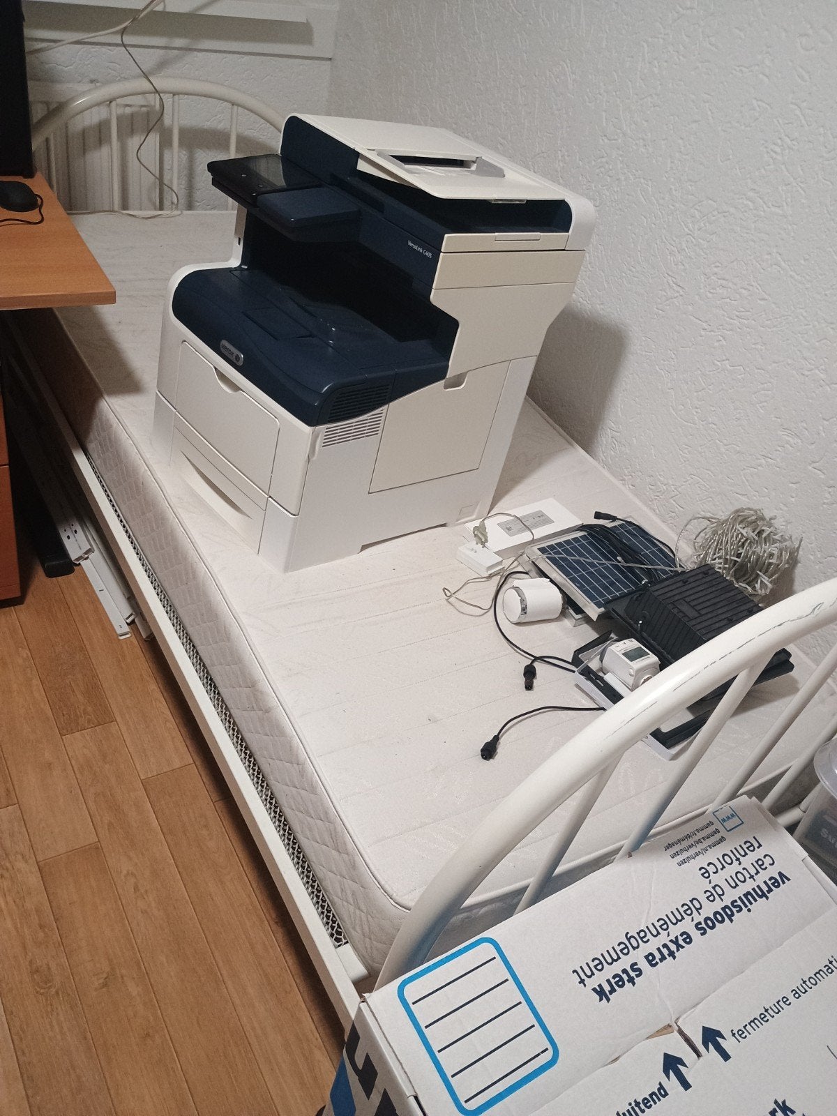Eenpersoons bed met matras, Huis en Inrichting, Ophalen, Gebruikt, 90 cm, Eenpersoons