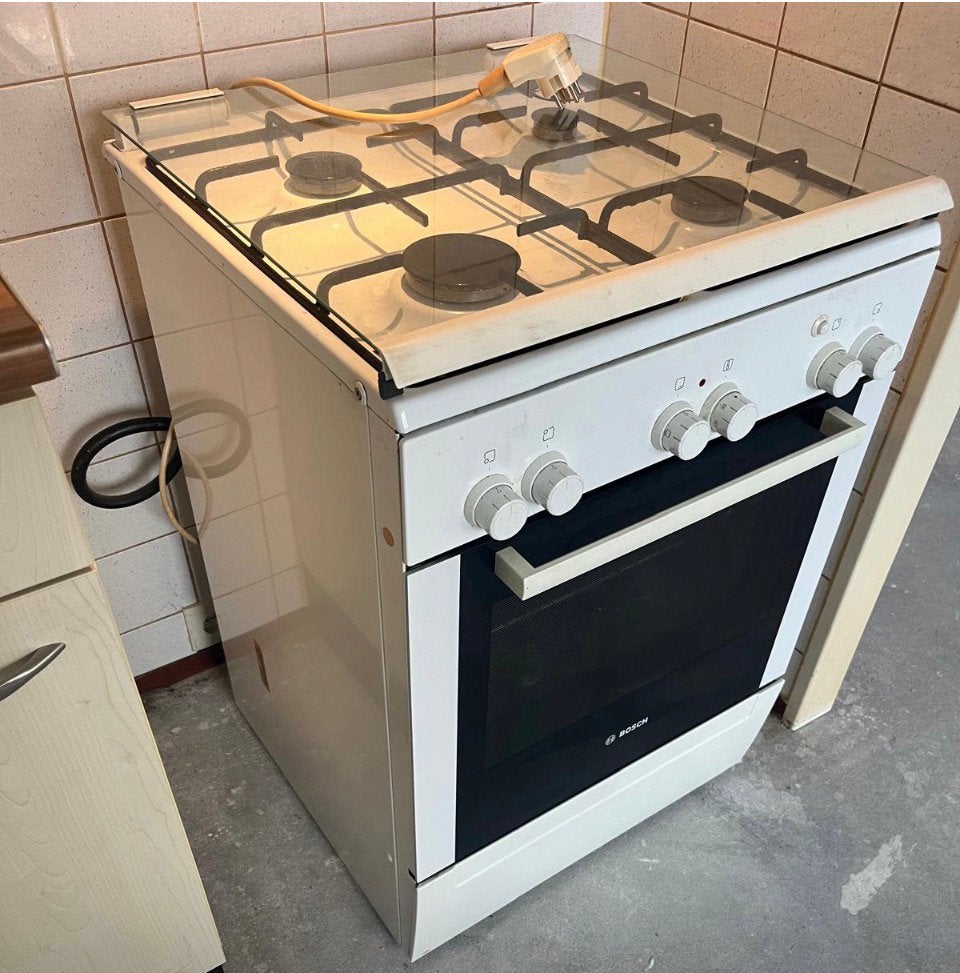 Fornuis, Witgoed en Apparatuur, Ophalen, Gebruikt, 4 kookzones, Vrijstaand