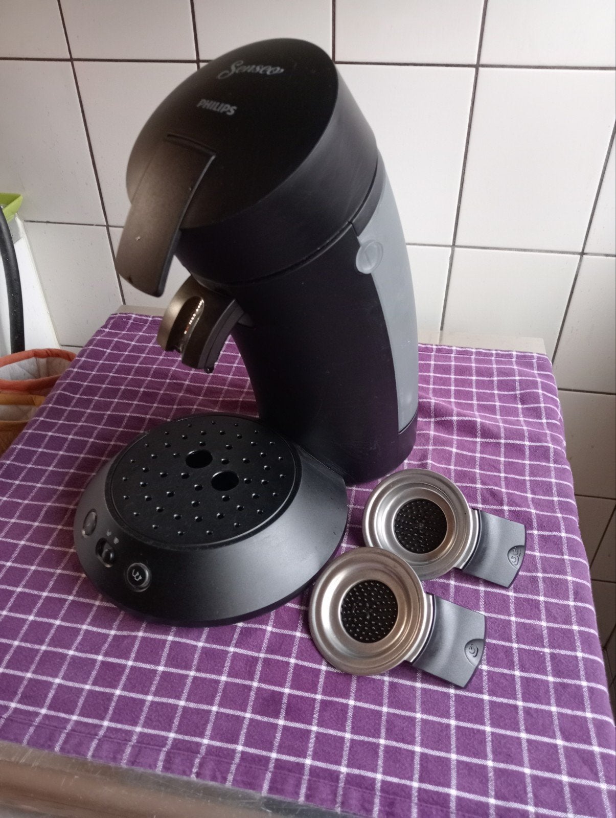 Senseo koffiepad apparaat zwart, pas ontkalkt, Witgoed en Apparatuur, Koffiezetapparaten, Koffiepads en cups, Gebruikt, Koffiemachine