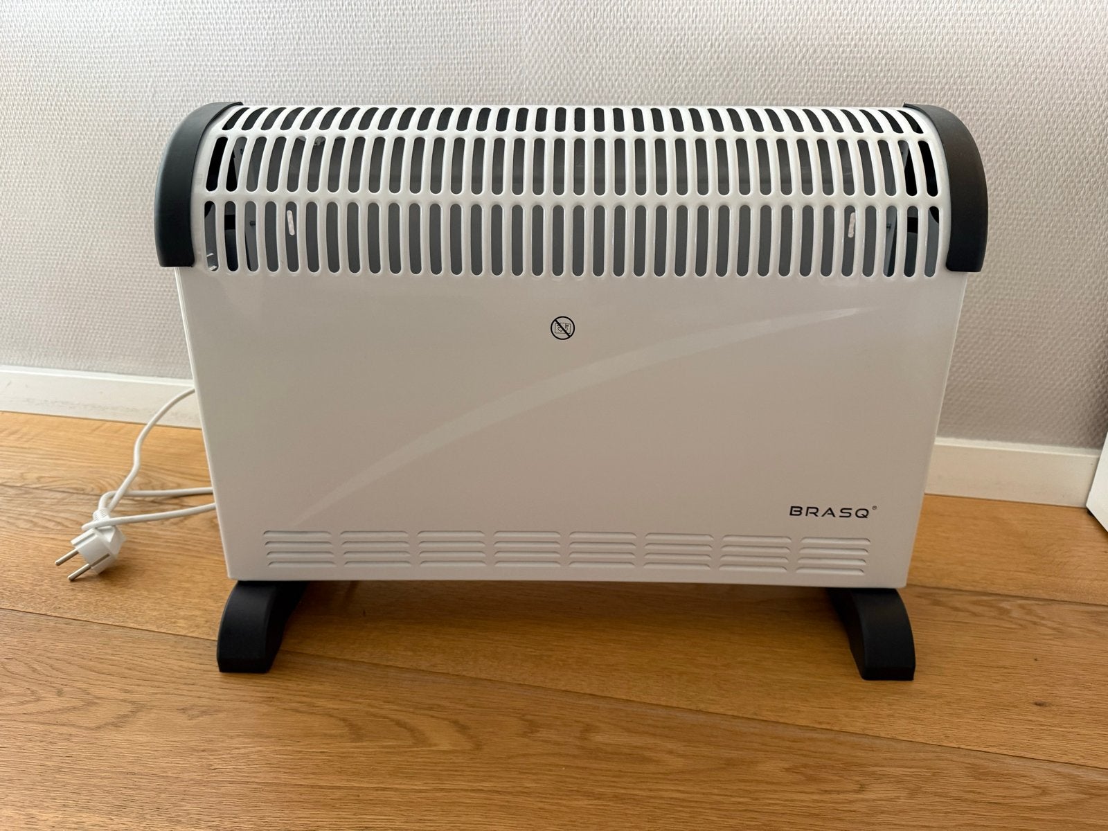 BRASQ Convector kachel CH300 - 2000W, Doe-het-zelf en Verbouw, Ophalen, 30 tot 80 cm, Kachel, Zo goed als nieuw