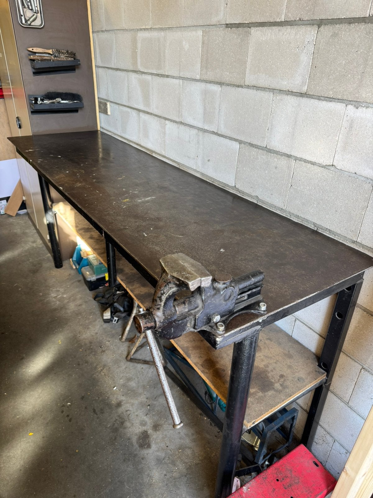 Metalen werkbank/lastafel, Ophalen, Gebruikt, 170 cm of meer, Bankschroef