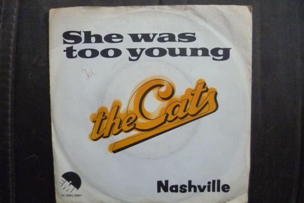 the cats - she was too young, Cd's en Dvd's, Vinyl Singles, Overige genres, 7 inch, Single, Ophalen of Verzenden