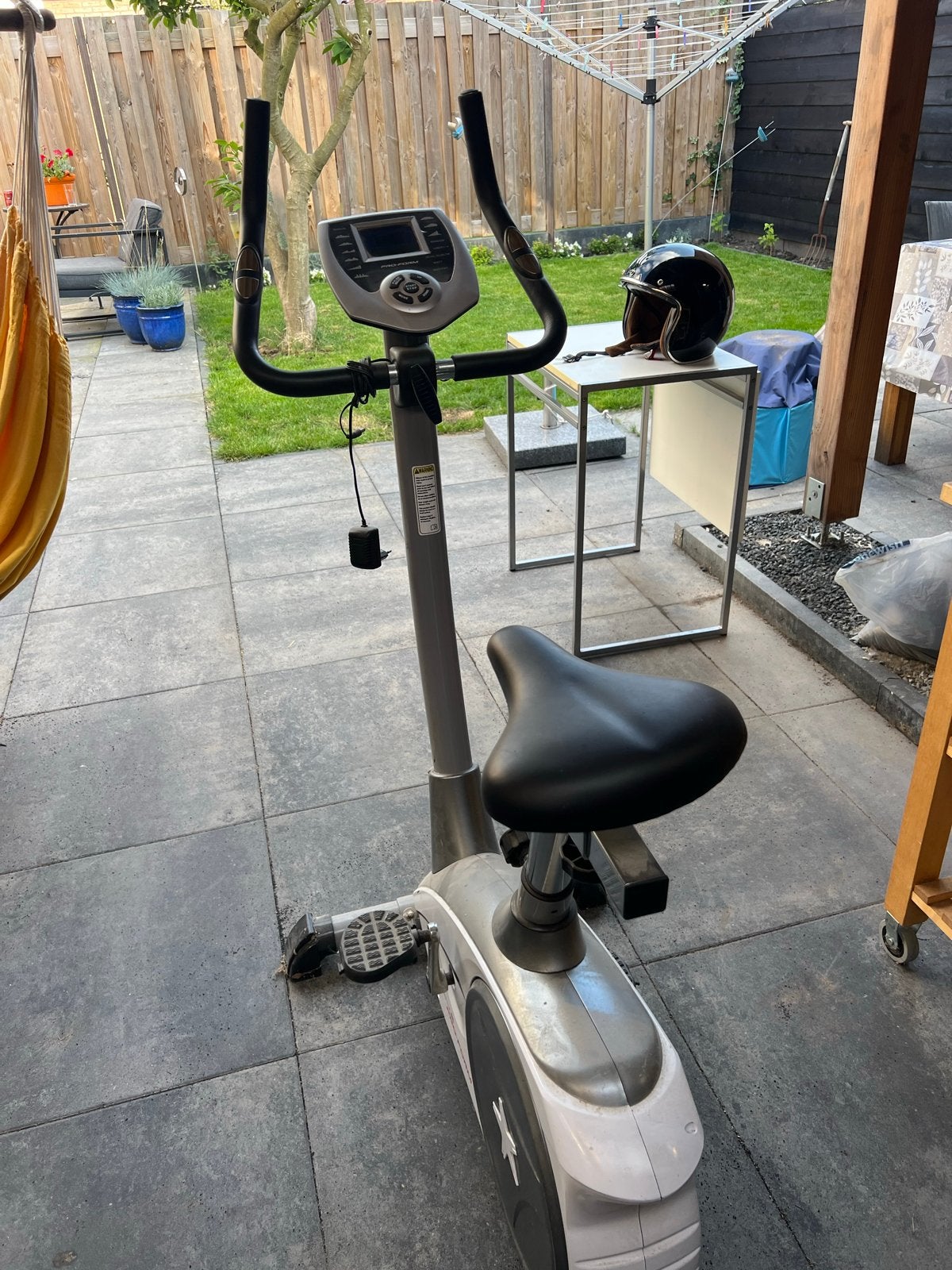 GRATIS Digitale hometrainer Pro-Form Racer 4.5, Ophalen, Gebruikt, Metaal, Benen