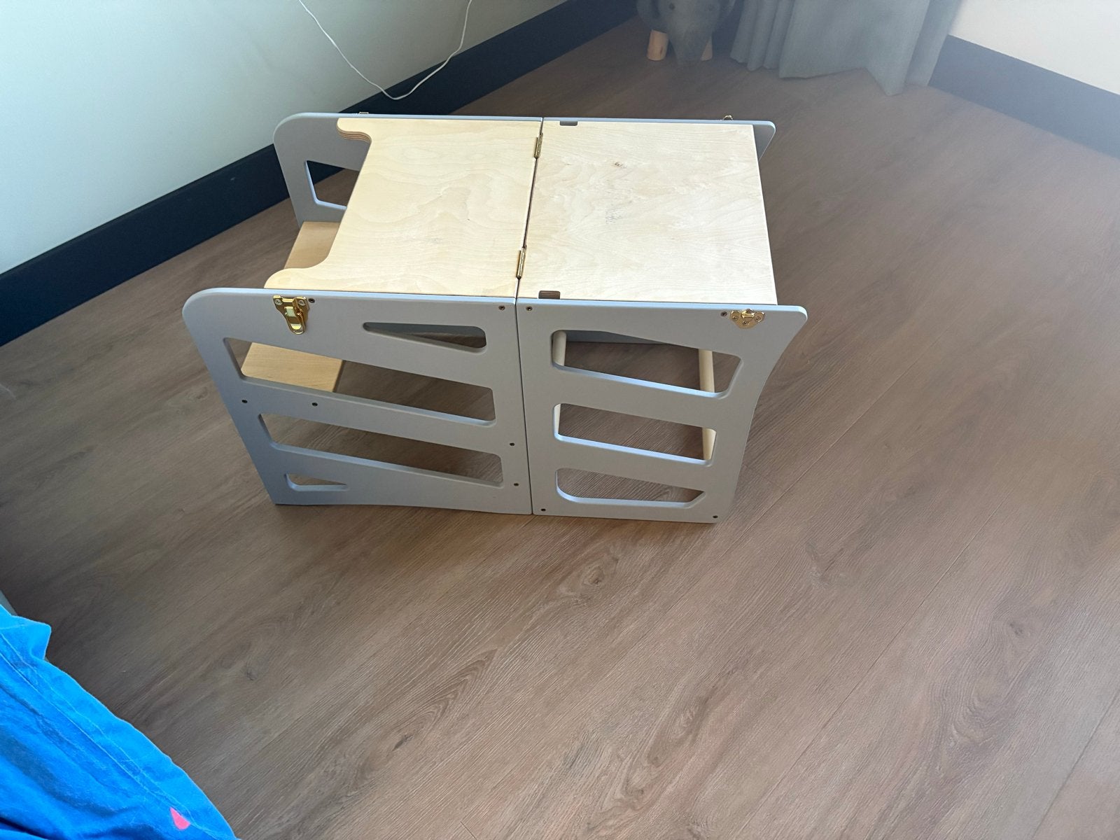 Foto 7 van Modulair Kidsmeubel: Keukenkruk, Bureau & Glijbaan - Lichtgr