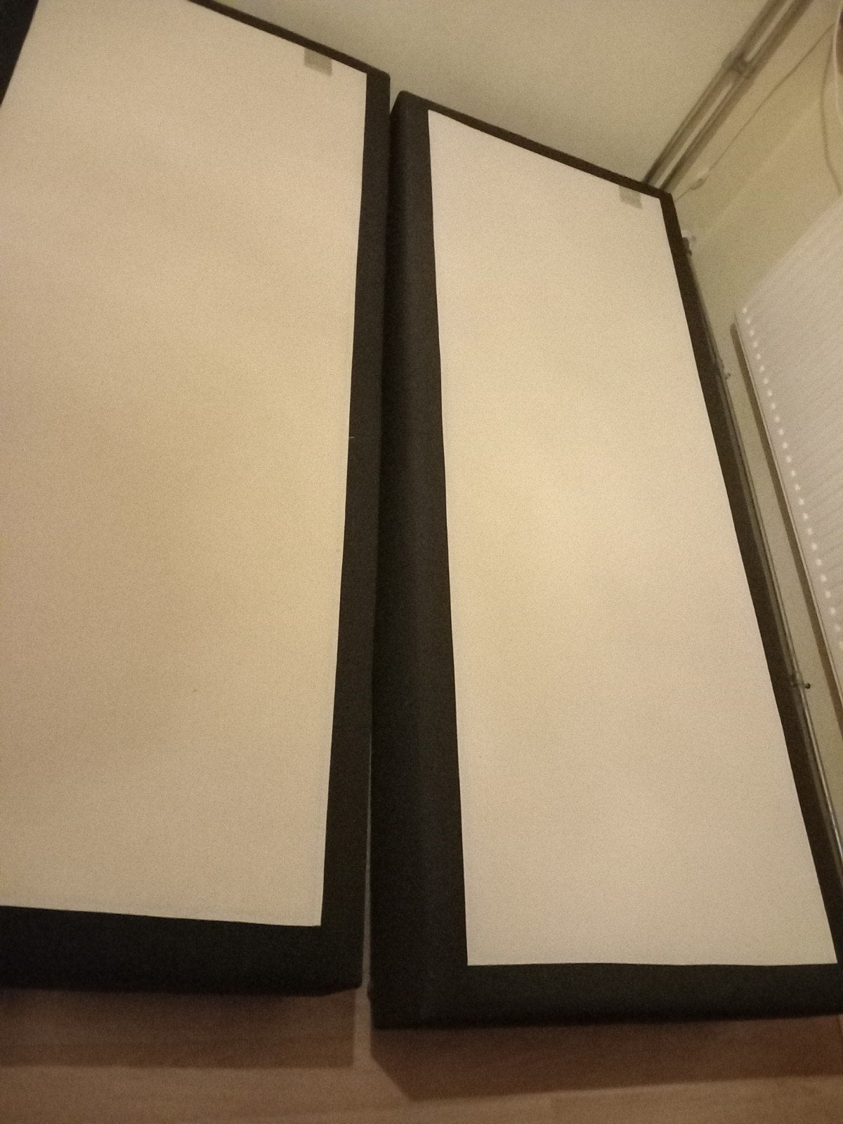 Twee zwarte boxspring bedbodems, 80x200 cm, zo goed als nieu, Zwart, Tweepersoons, Ophalen of Verzenden, Zo goed als nieuw