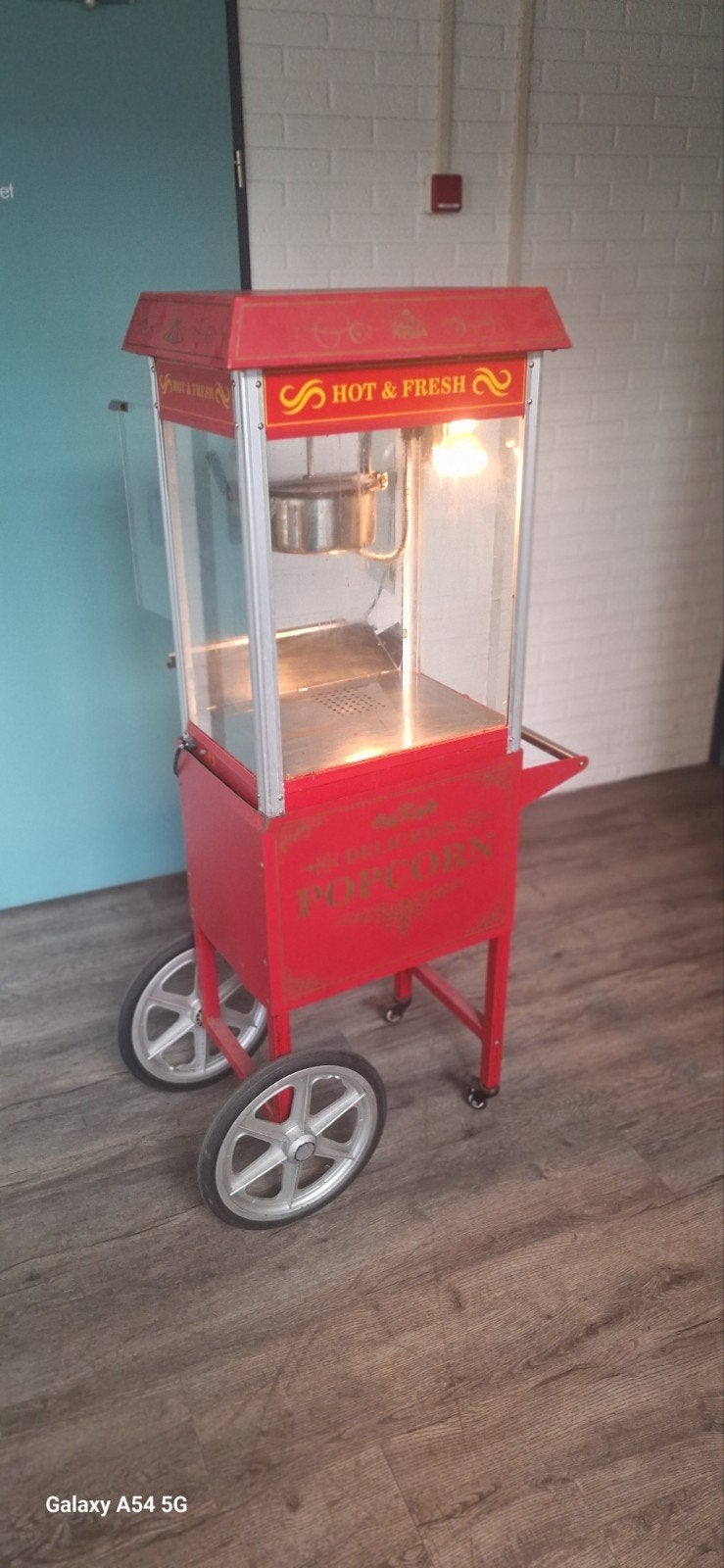 Popcornmachine op wielen - Hot & Fresh, Ophalen, Gebruikt