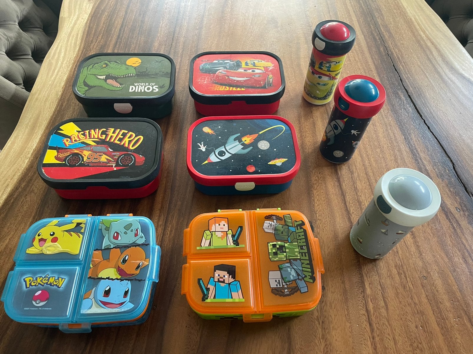 School drinkbekers en broodtrommels, Ophalen, Gebruikt