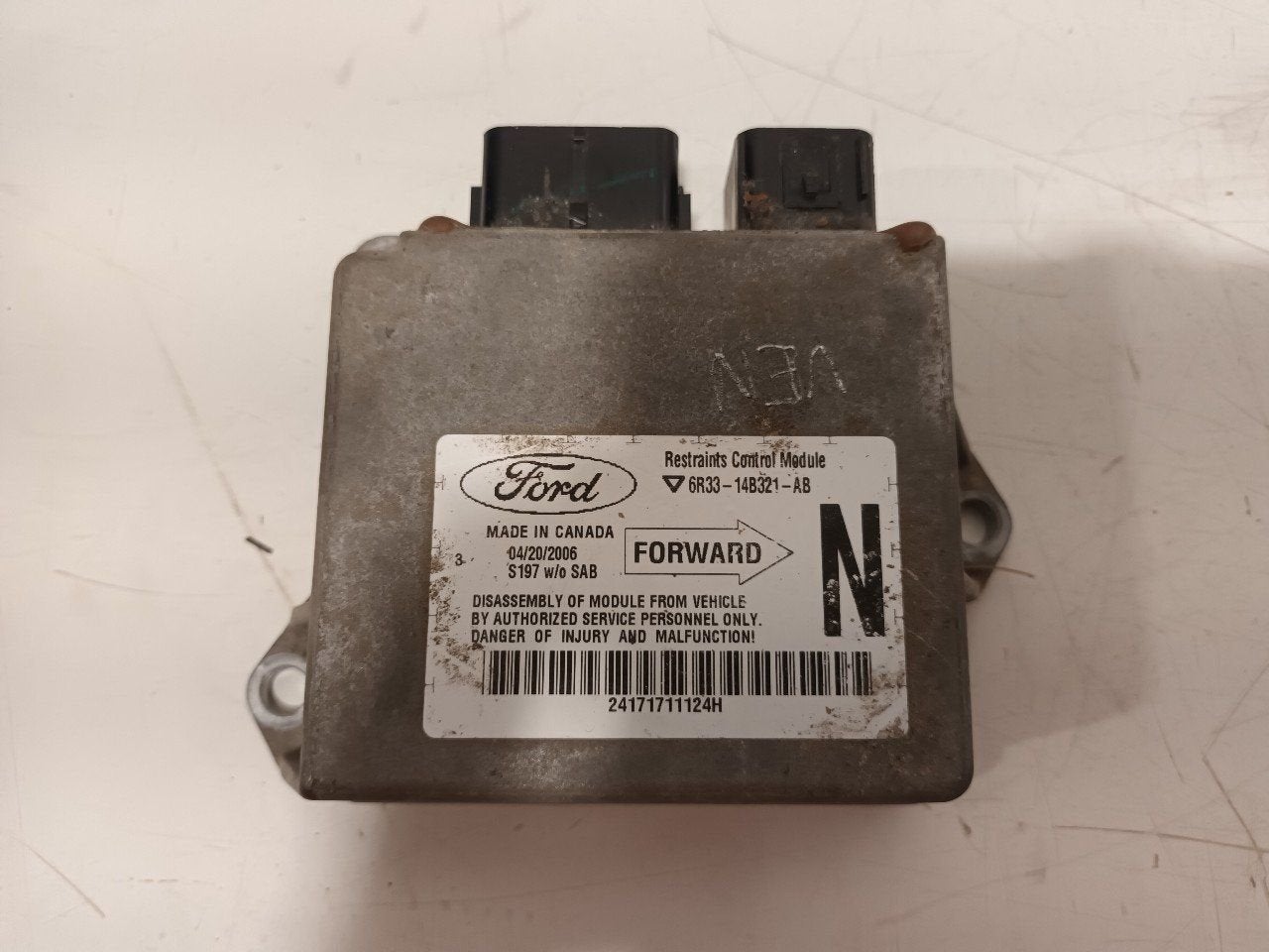 Airbag module Ford Mustang, Onderdelen@venauto.nl, Van der Ven Autorecycling B.V., Gebruikt, Ettenseweg 76, 4706 PB Roosendaal, The Netherlands