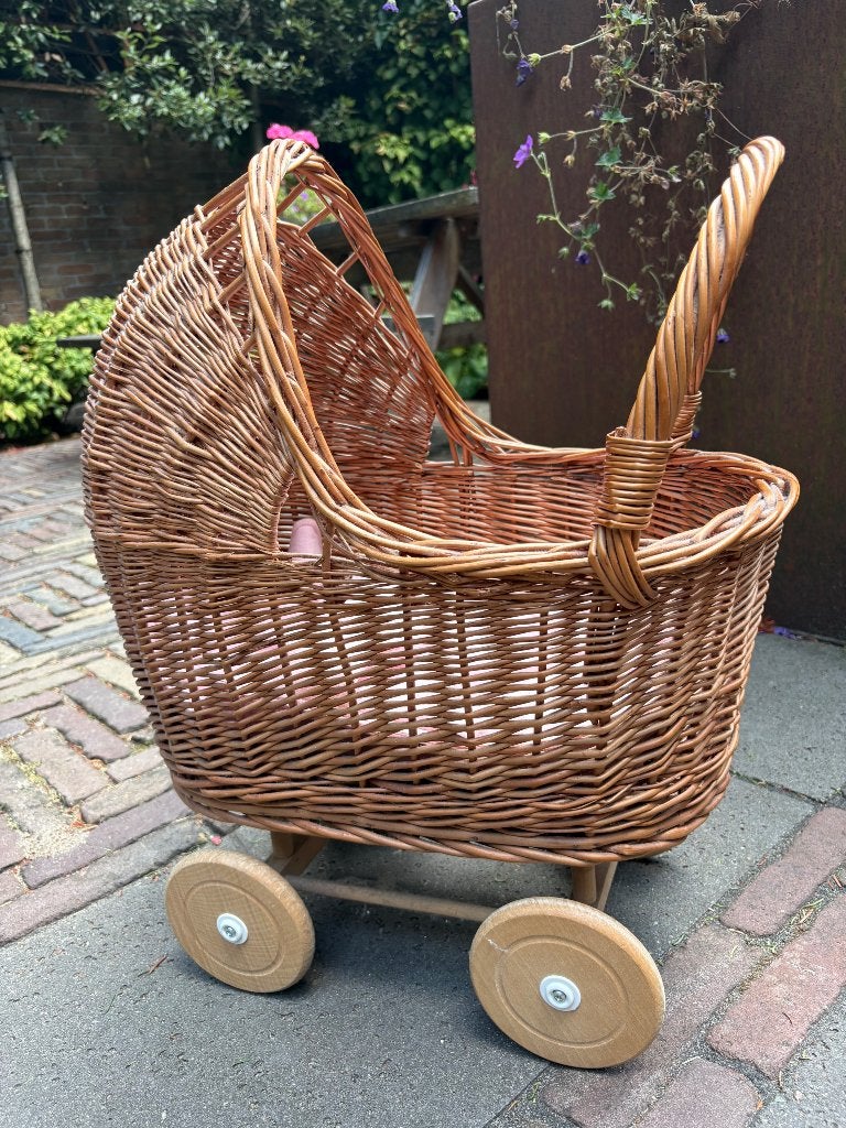 Rotan poppenwagen, Ophalen, Zo goed als nieuw, Babypop