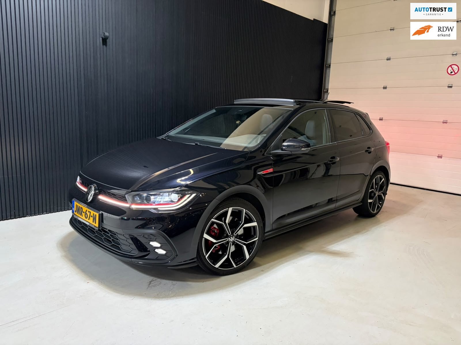 Volkswagen POLO 2.0 TSI GTI BEATS CAM PANO KEYLESS Garantie, Auto's, Dealer onderhouden, Gebruikt, 4 cilinders, 1984 cc