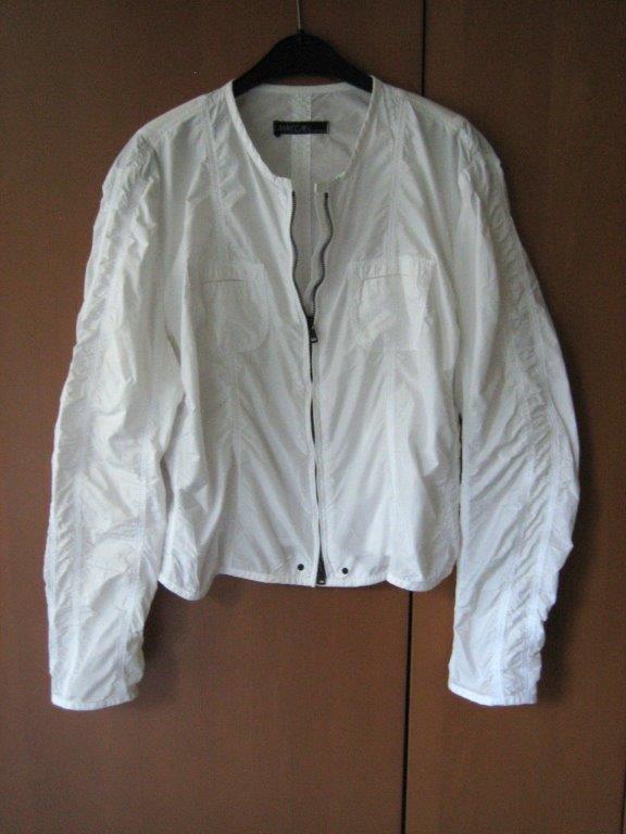 Sportief wit jasje met 2-way zipp MARCCAIN 42 snazzeys, Kleding | Dames, Verzenden, Wit, Maat 42/44 (L), Zo goed als nieuw