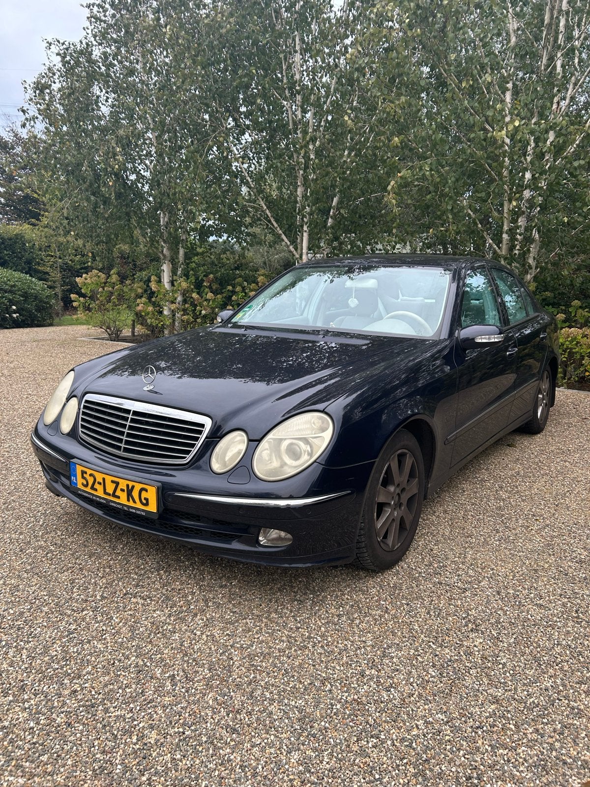 Mercedes-Benz E-Klasse 2.6 E240 Sedan AUT 2003 Blauw, Auto's, Automaat, Achterwielaandrijving, Beige, 2597 cc