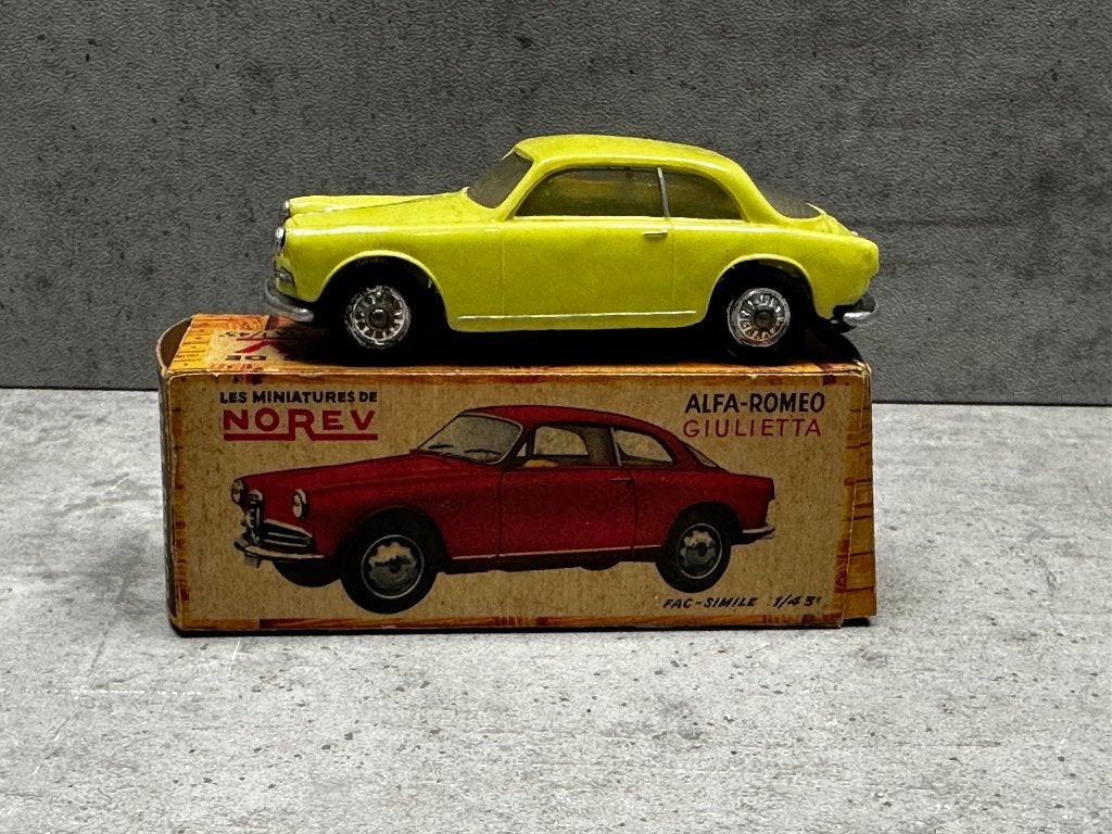Norev Alfa Romeo Giuletta Sprint 1300 - 11581, Ophalen of Verzenden, Auto