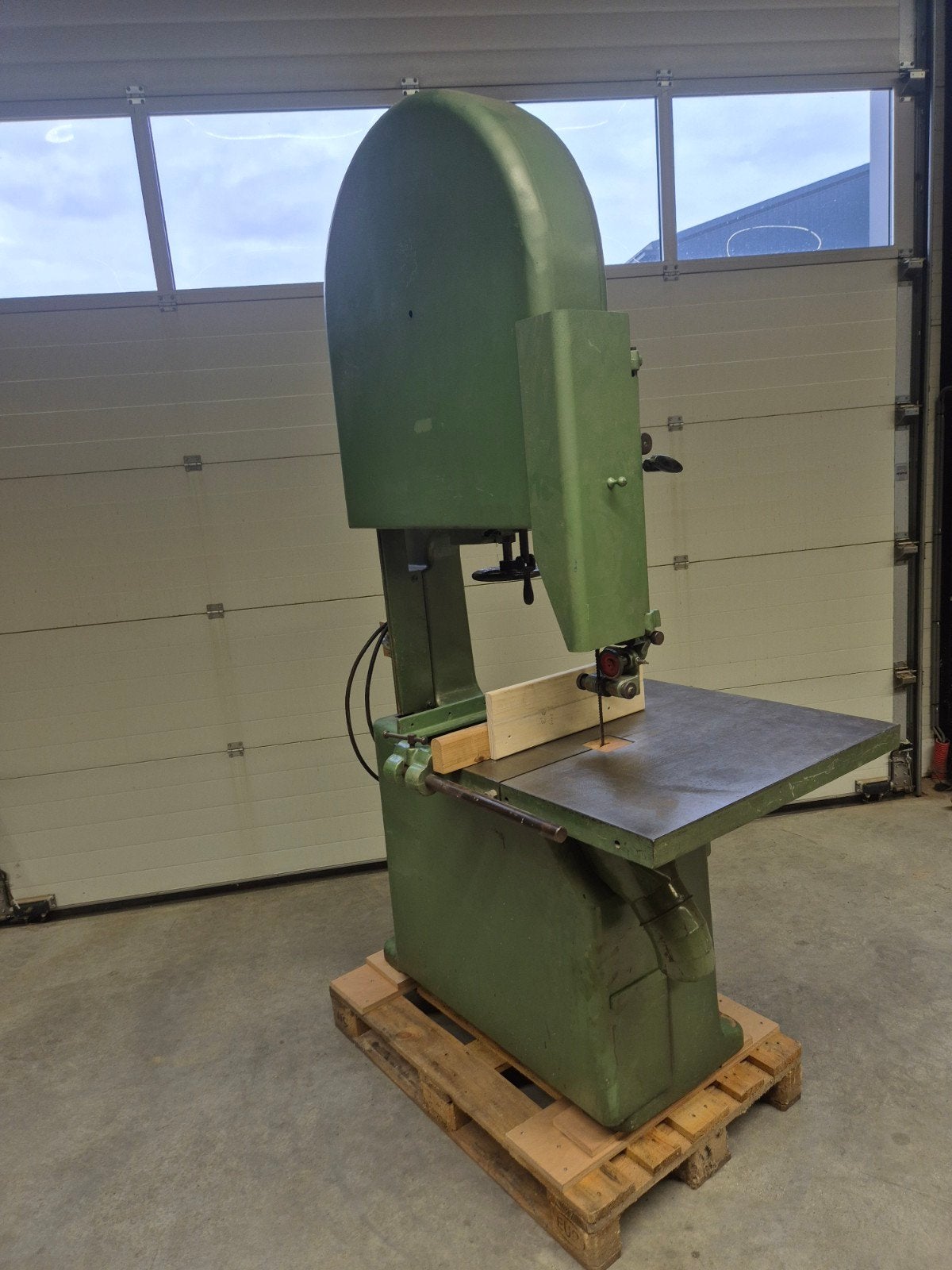 Lintzaag DANCKAERT moet weg, Doe-het-zelf en Verbouw, Gereedschap | Zaagmachines, Gebruikt, Lintzaag, Minder dan 600 watt, 70 mm of meer