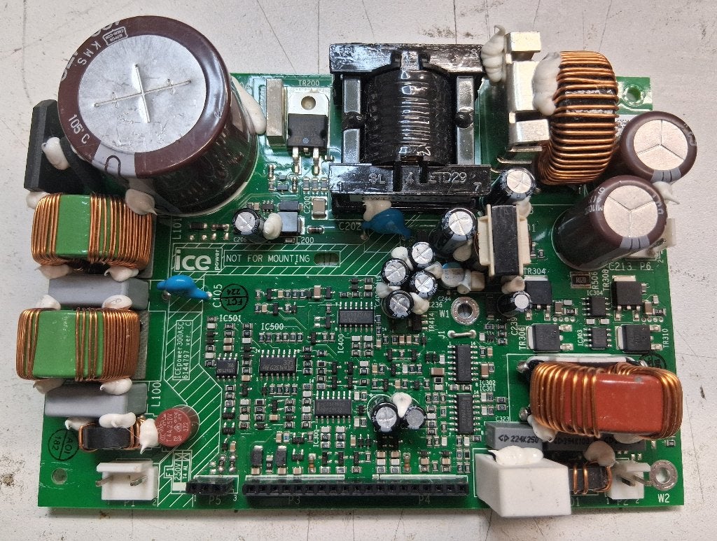 ICEpower 300AS1 versterker module klasse D, Overige merken, Gebruikt, Ophalen of Verzenden, 120 watt of meer