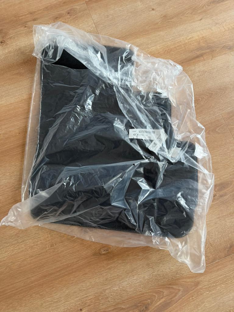 Audi A6 nıeuw auto matten 4 set, Auto diversen, Automatten, Ophalen of Verzenden