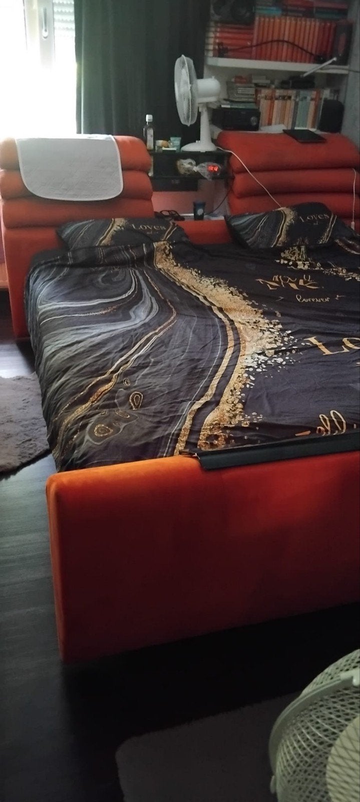 Luxe Rood Suede Bed 280x200cm met Beamerscherm & Opbergruimt, Ophalen, Tweepersoons, Overige maten, 200 cm