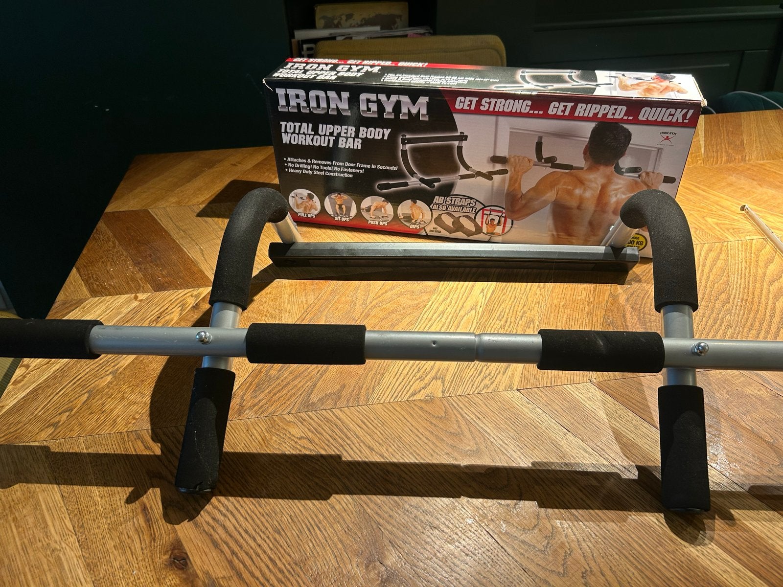 Iron Gym Total Upper Body Workout Bar - Optrekstang, Ophalen of Verzenden, Zo goed als nieuw, Armen, Oprekstang