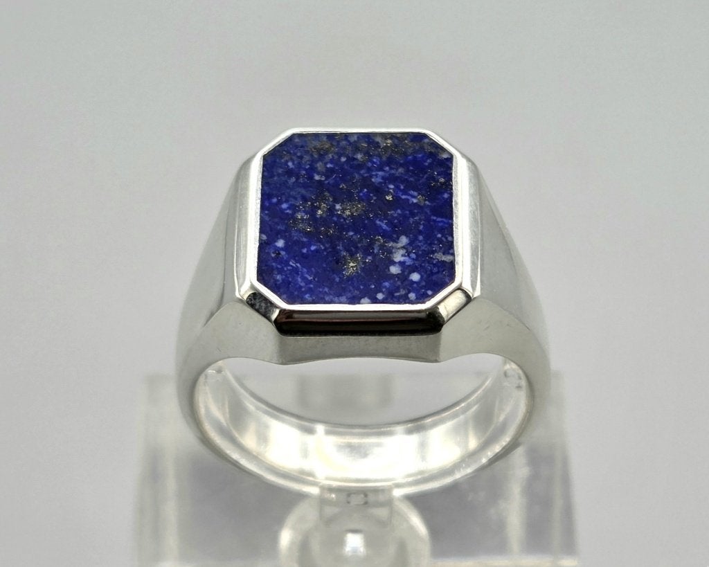 Zilveren herenring met edelsteen lapis lazuli. 2026/641, 20 of groter, Blauw, ., Nieuw
