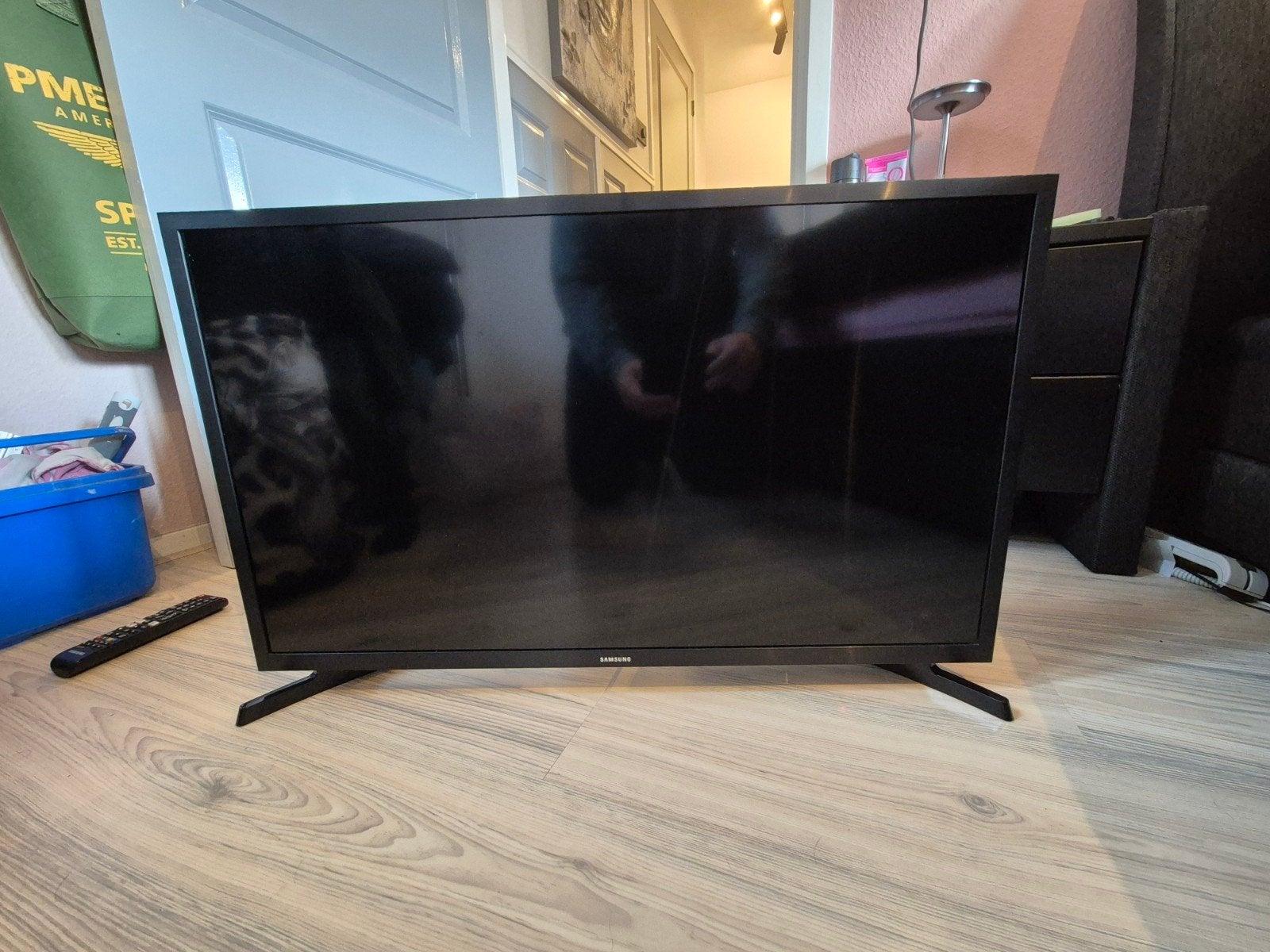 Samsung 32 inch Smart TV Full HD incl. vogel muurbeugel), Ophalen, LED, 50 Hz, 80 tot 100 cm