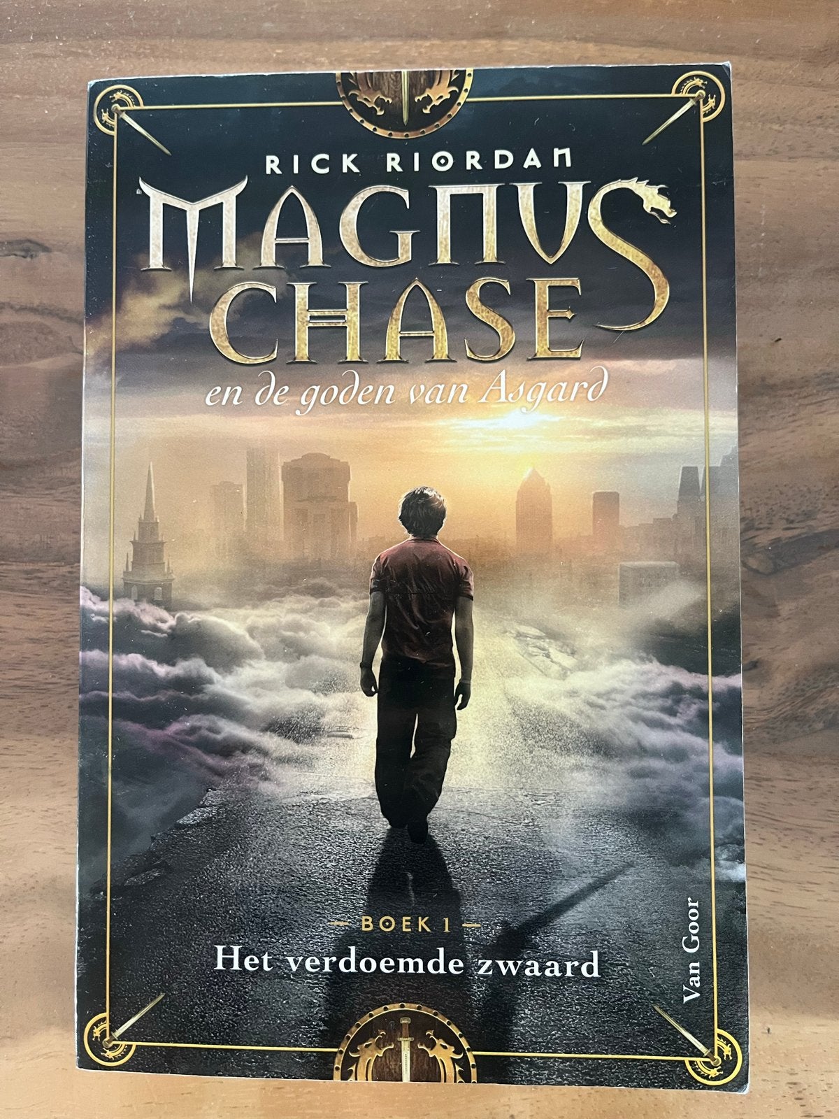 Percy Jackson Magnus Chase - Het Verdoemde Zwaard, Boeken, Fantasy, Verzenden, Gelezen