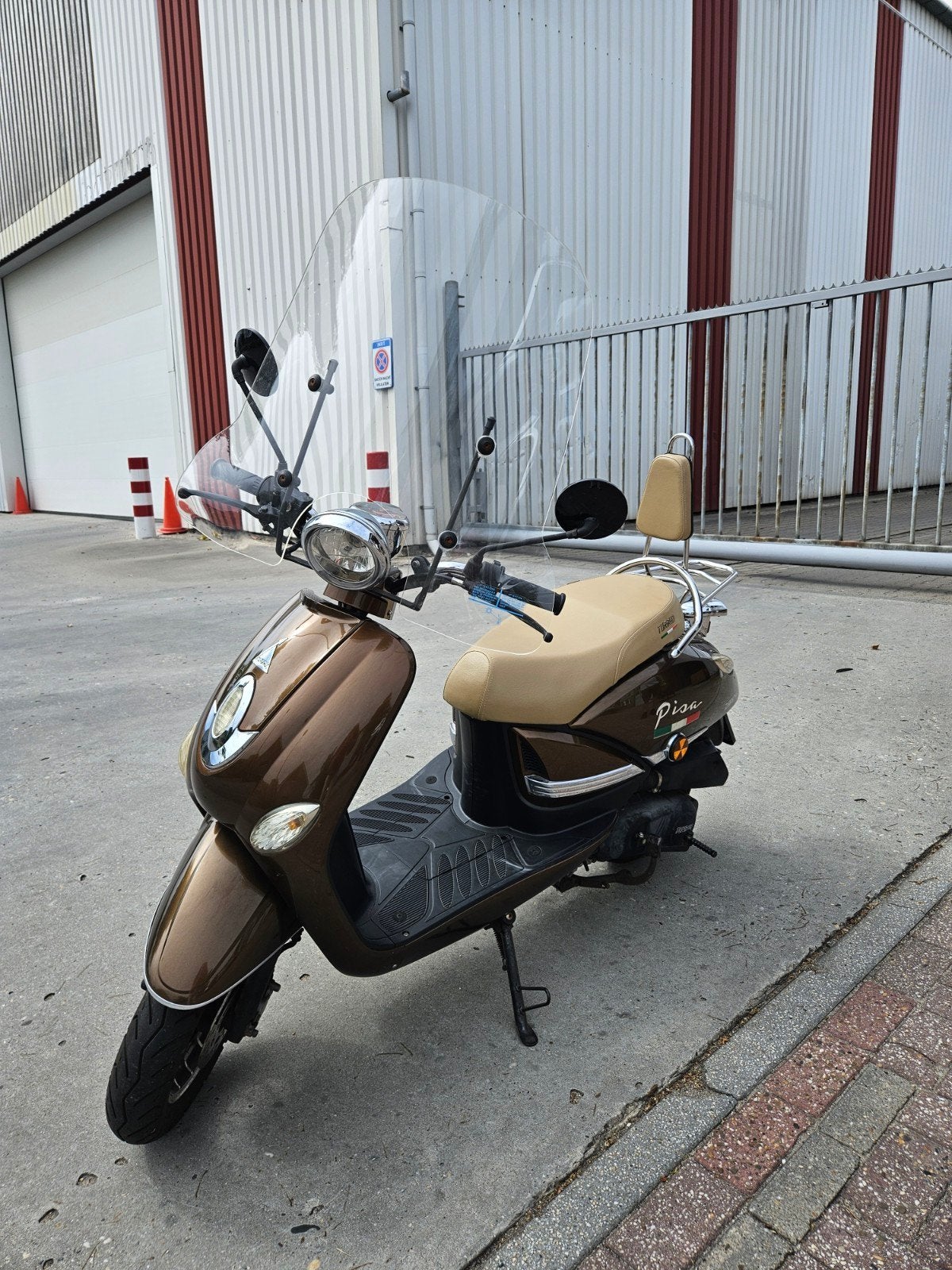 Turbho RS-50 Pisa Scooter - Bruin, Weinig kilometers, Gebruikt, Benzine, Ophalen, Overige merken
