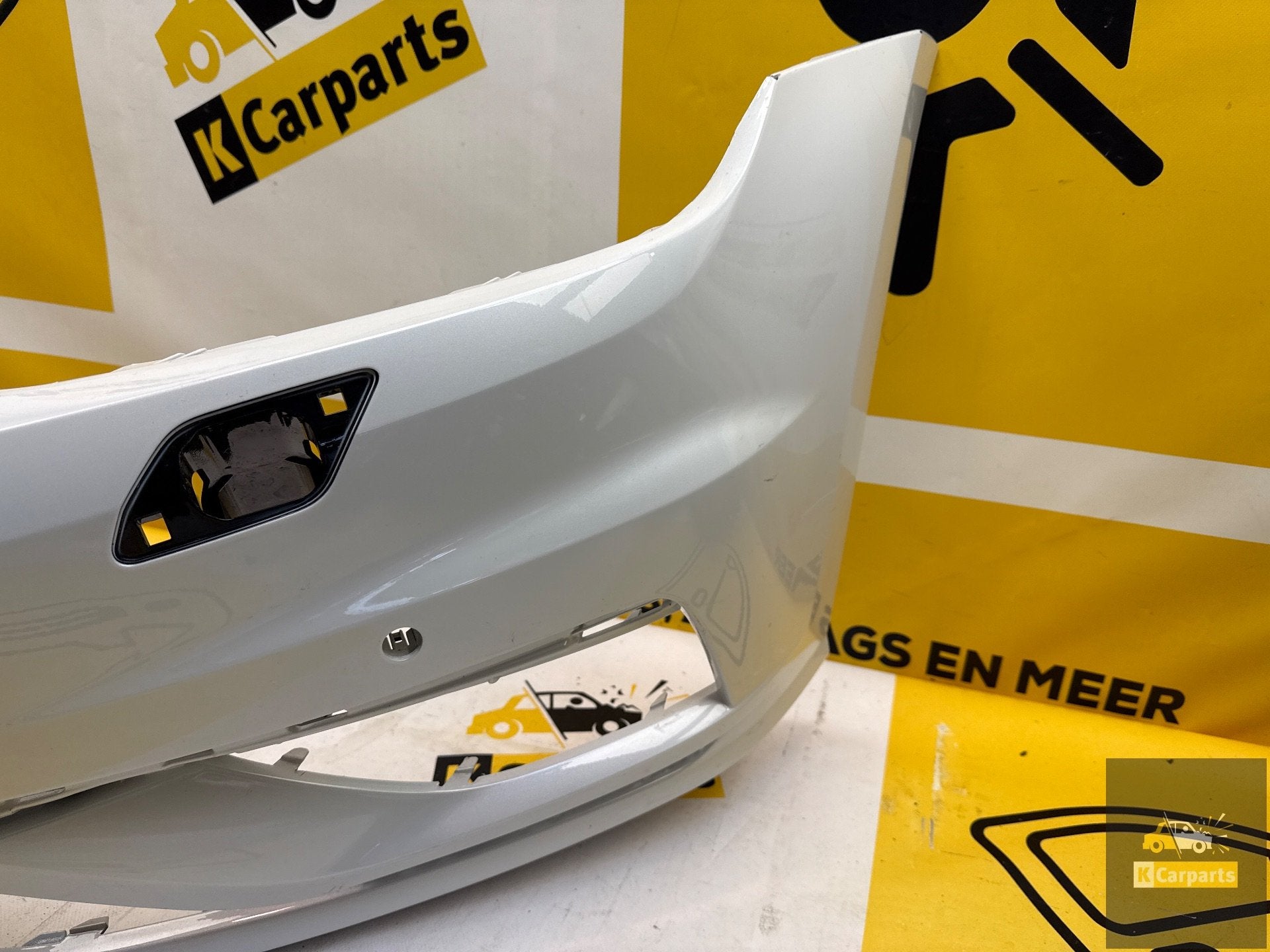 Volkswagen Golf 7 Facelift voorbumper 5G0807221FL, Gebruikt, Volkswagen AG, Bumper, Berliner Ring 2
38440  Wolfsburg, DE
