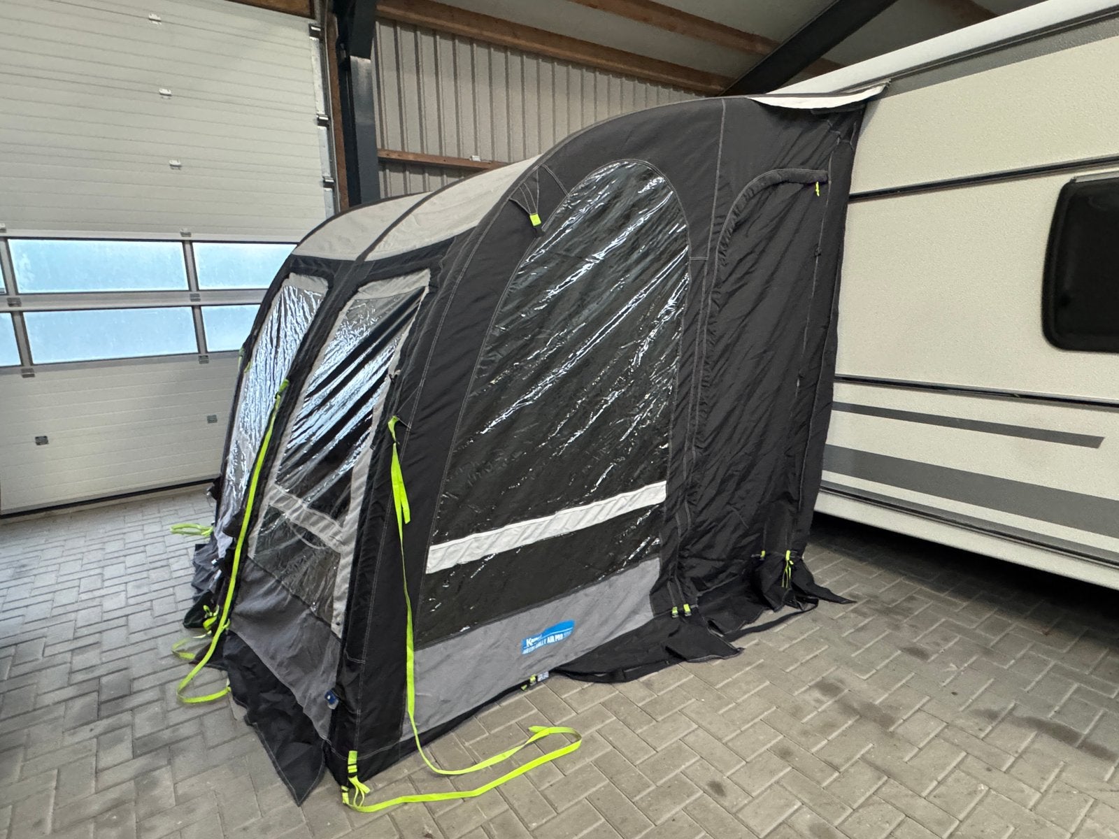 Kampa Motor rally air pro 260 - opblaasbare voortent, Ophalen, Gebruikt