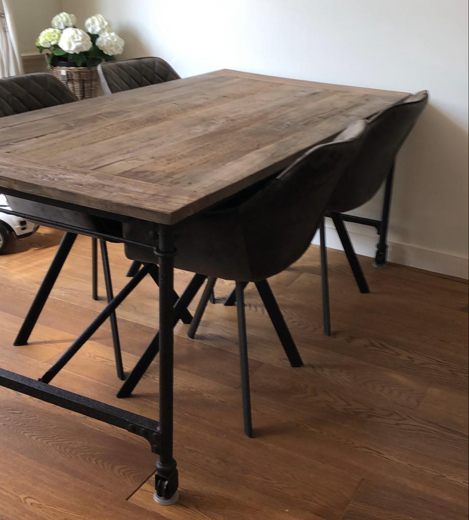 Houten tafel Herbers Lifestyle- gietijzer onderstel, Huis en Inrichting, Tafels | Eettafels, Ophalen, Rechthoekig, 150 tot 200 cm