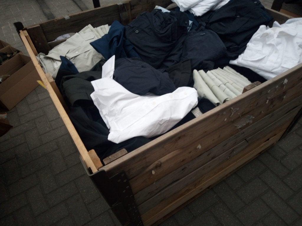 Blouse overhemd en broeken VERRASSINGSPALLETBOX vol, Ophalen, Nieuw, Overige halswijdtes