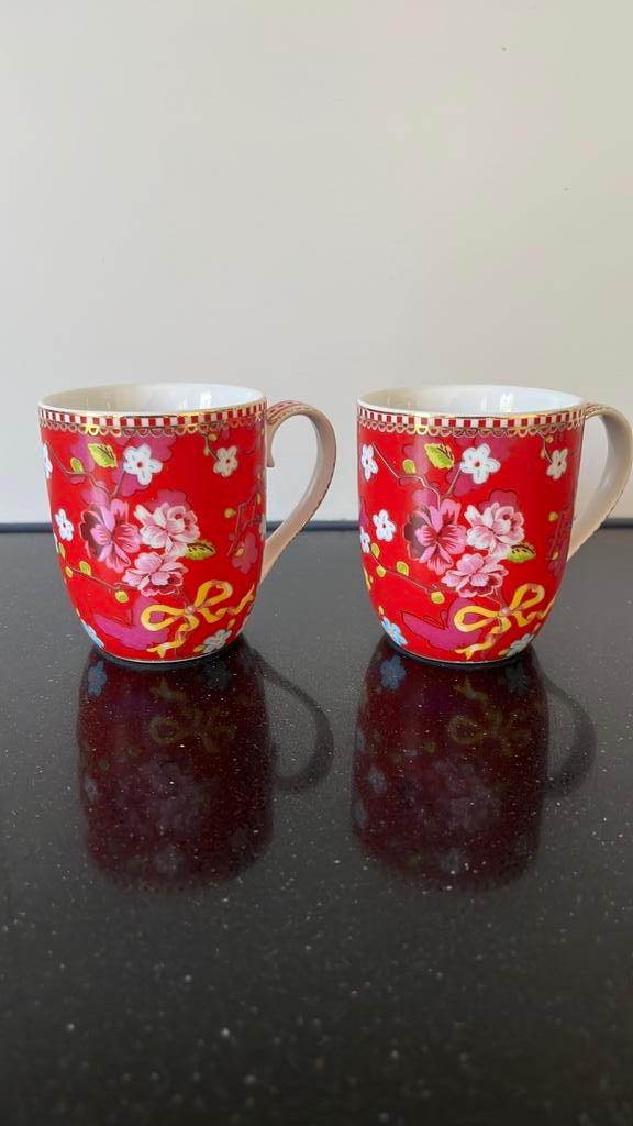 Pip studio koffiekopjes, floral rood, Huis en Inrichting, Ophalen of Verzenden, Zo goed als nieuw, Overige stijlen, Kop(pen) en/of Schotel(s)