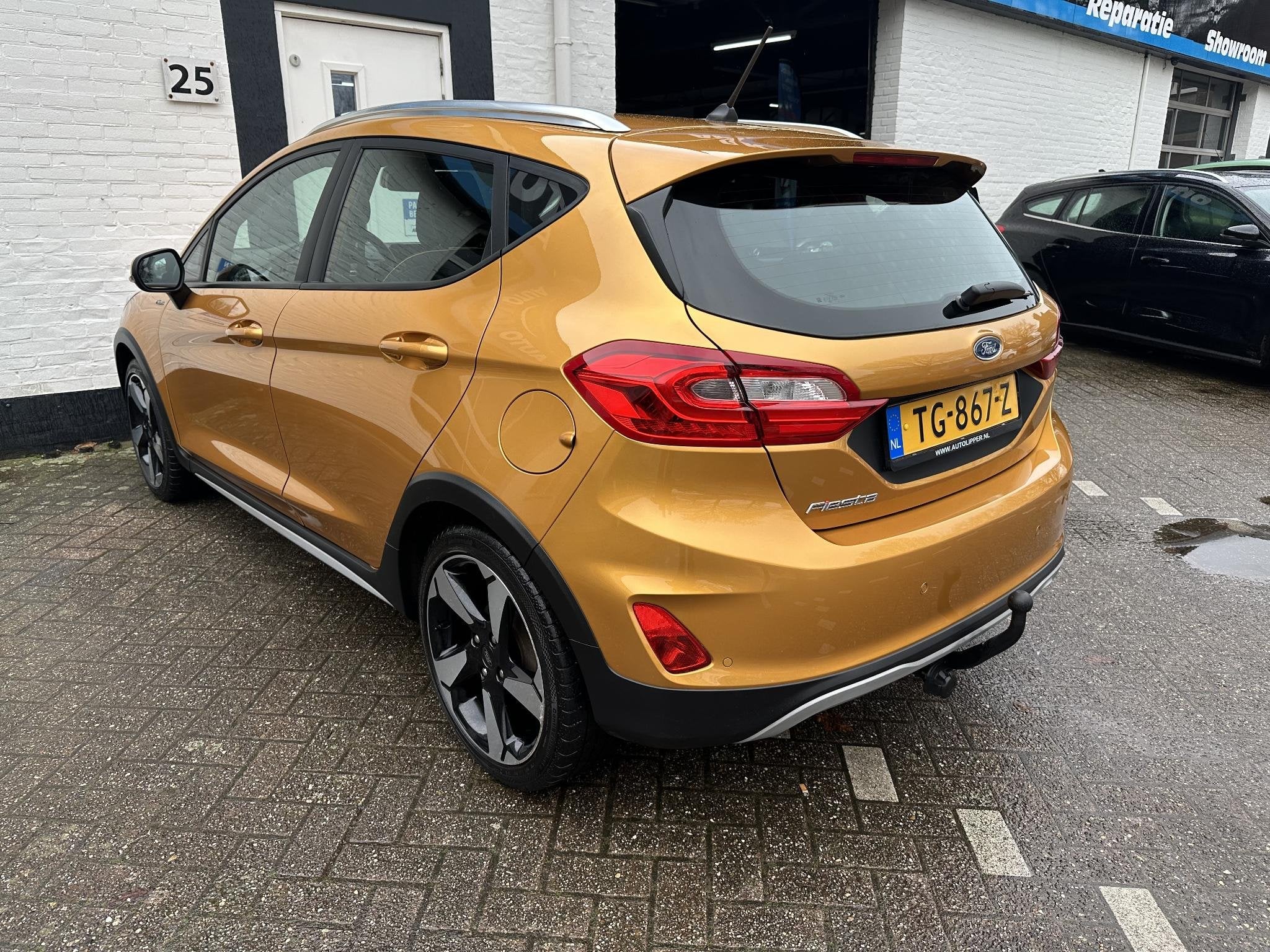 Ford Fiesta 1.0 EcoBoost Active First Edition /Nieuwe apk bi, Auto's, Ford, Voorwielaandrijving, Gebruikt, Euro 6, 49 €/maand