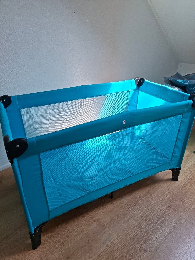 campingbedje, Ophalen, Zo goed als nieuw, Reisbedje