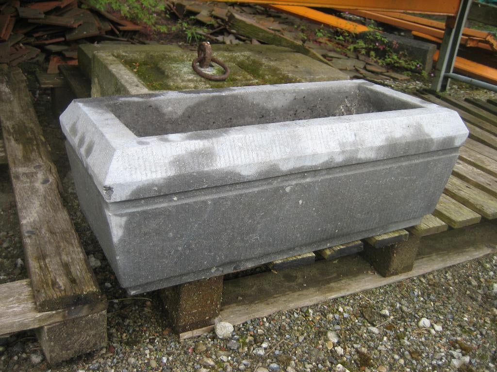 mooie oude arduinen pompbak,handenwasser, Ophalen