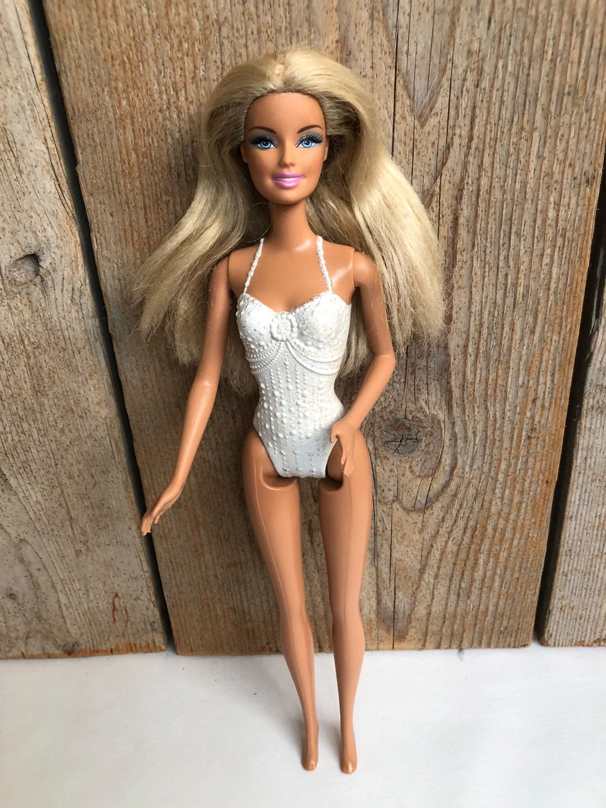 Barbie 2012 Fairy tale pop met wit lijf, Verzamelen, Ophalen of Verzenden, Gebruikt, Pop