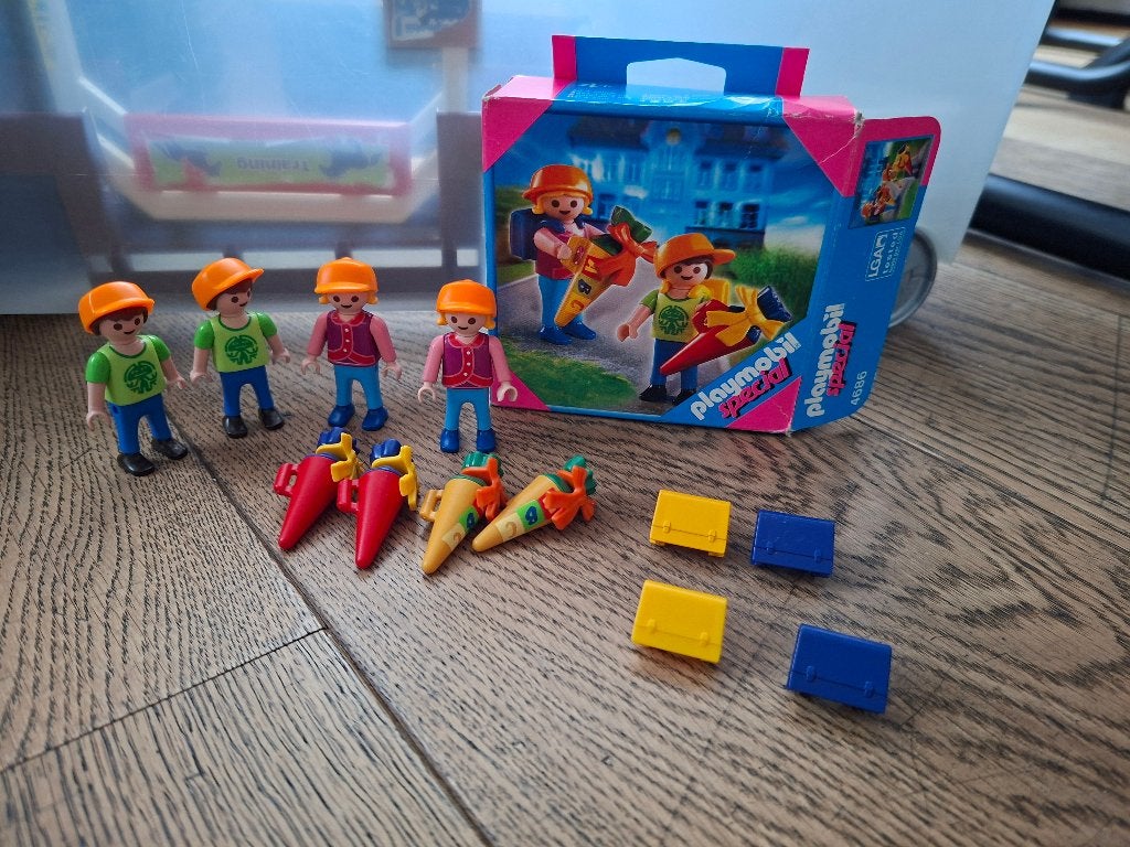 Playmobil 4686 kinderen met snoepzak 2x, Gebruikt, Complete set, Ophalen of Verzenden, Figuren
