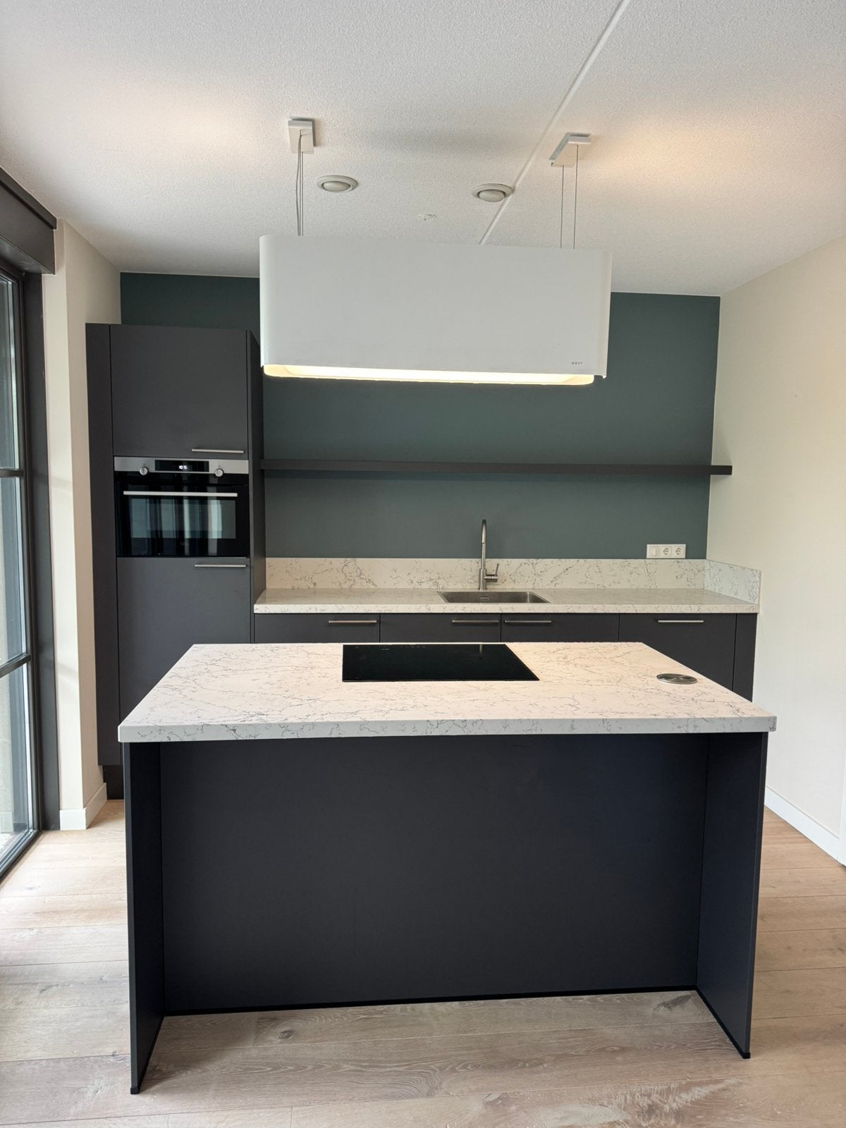 Moderne keuken met kookeiland (2022) AEG & Novy inbegrepen, Ophalen, Gebruikt, Overige typen, Met kookeiland