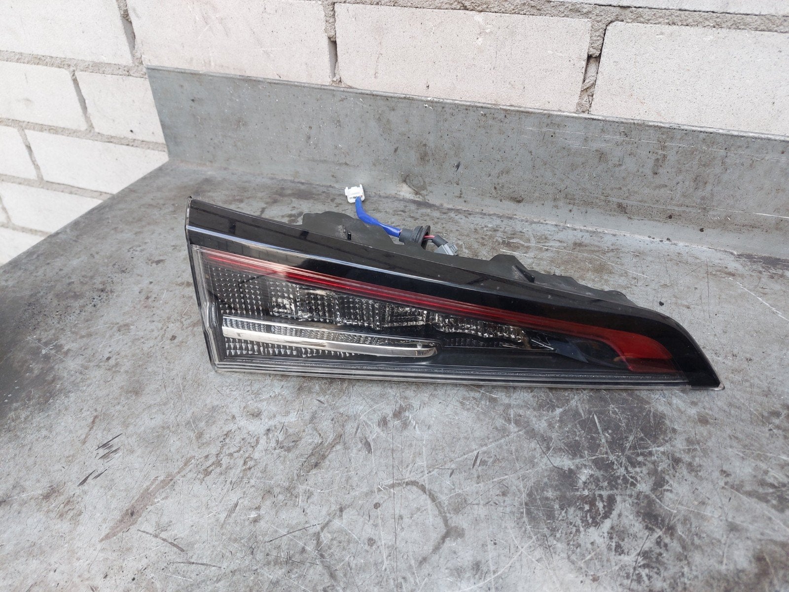 Toyota corolla touring sport achterlicht 2645600f1  bj 2022