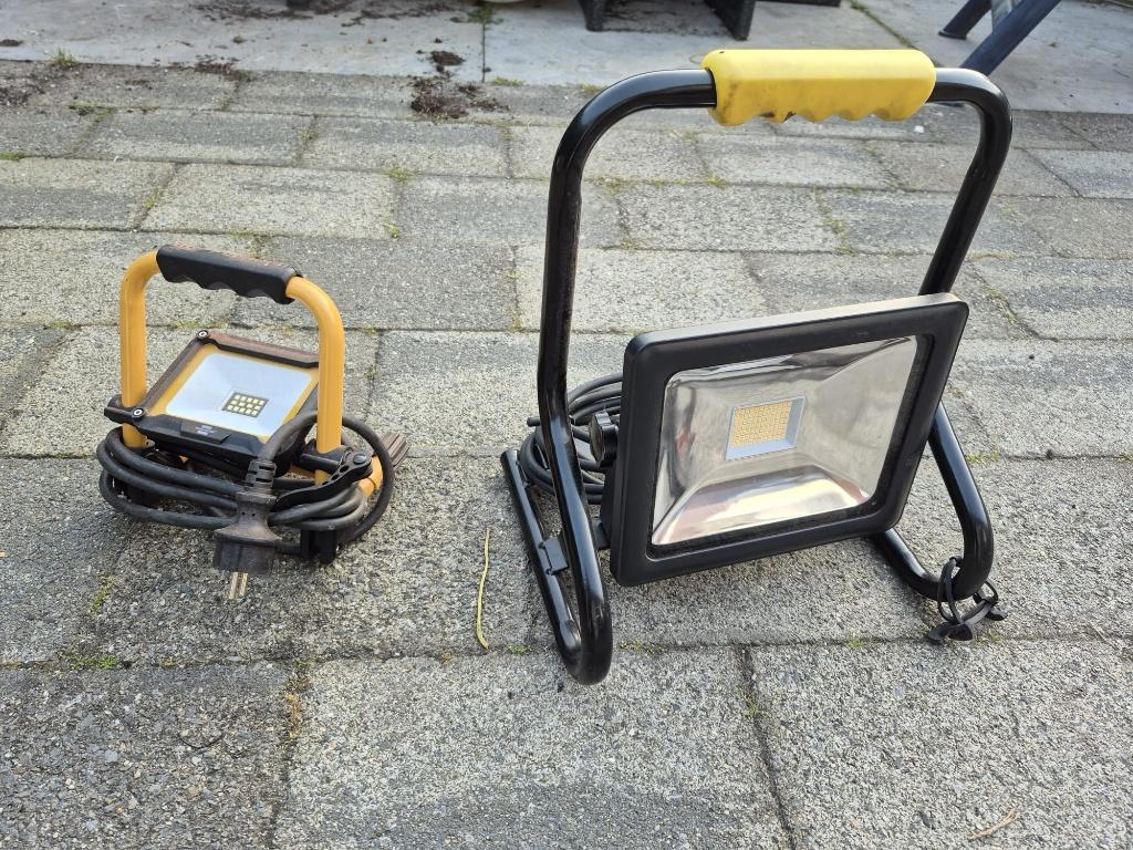 led werklamp, Ophalen, Gebruikt, Met statief, Lamp met armatuur